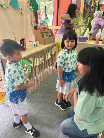 Stand Penjualan Hasil Produk