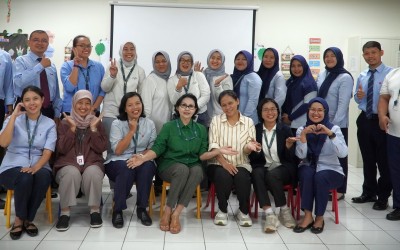 Pembinaan Guru & Karyawan bersama Ibu Indira (Prinsipal Eksekutif SPJ)